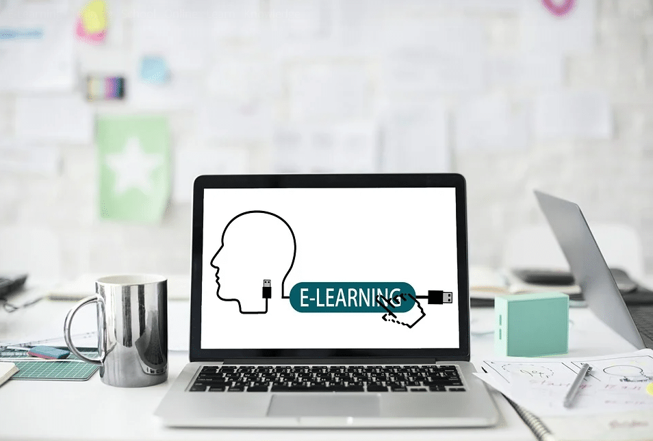 The Benefits of Online Nursing Education